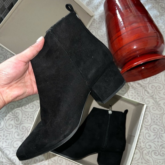 Booties - Picture 4 of 4